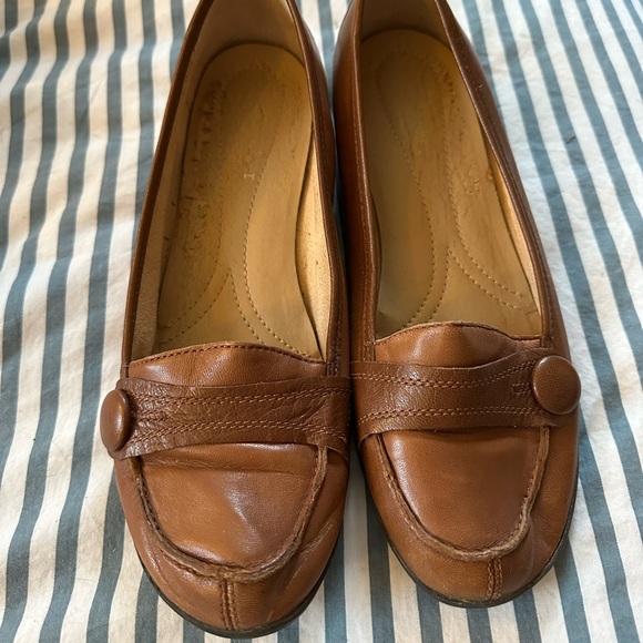Naturalizer loafers. Rarely worn, stored for last few years. Minor wear shown - Picture 1 of 5